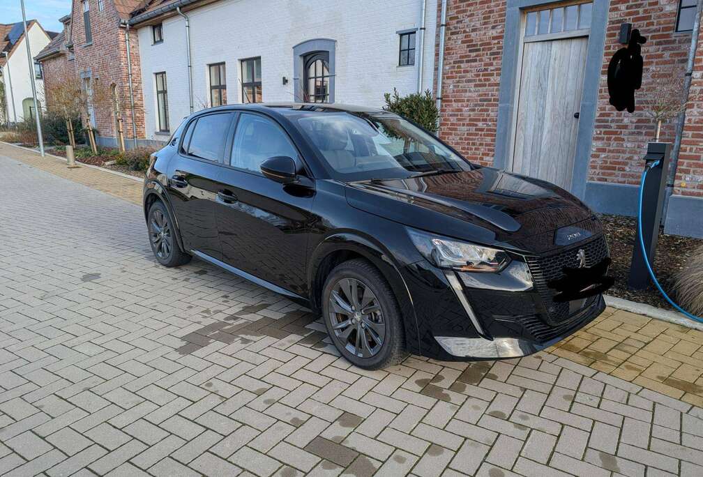 Peugeot e-208 50 kWh Allure Pack