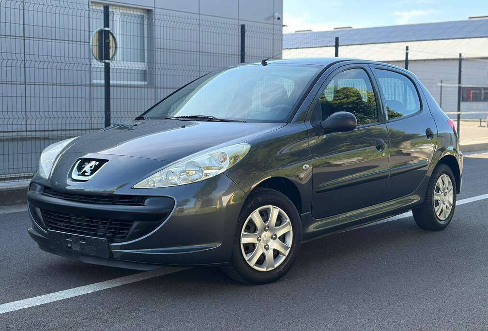 Peugeot Peugeot 206 1.1i * Superbe état * 0492/43.69.59