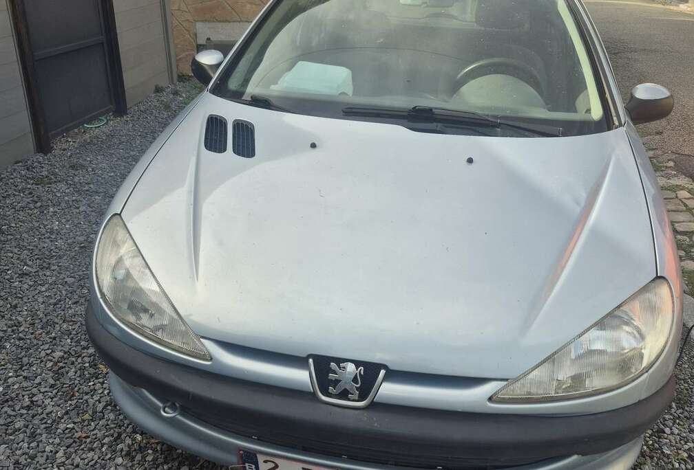 Peugeot 1.1i XR