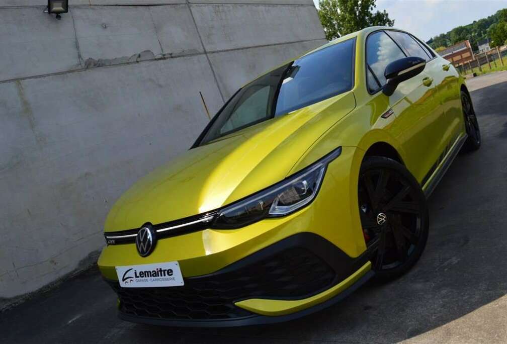 Volkswagen Clubsport DSG 2.0 TSI 300Pk / NAVI / CARPLAY / CAM