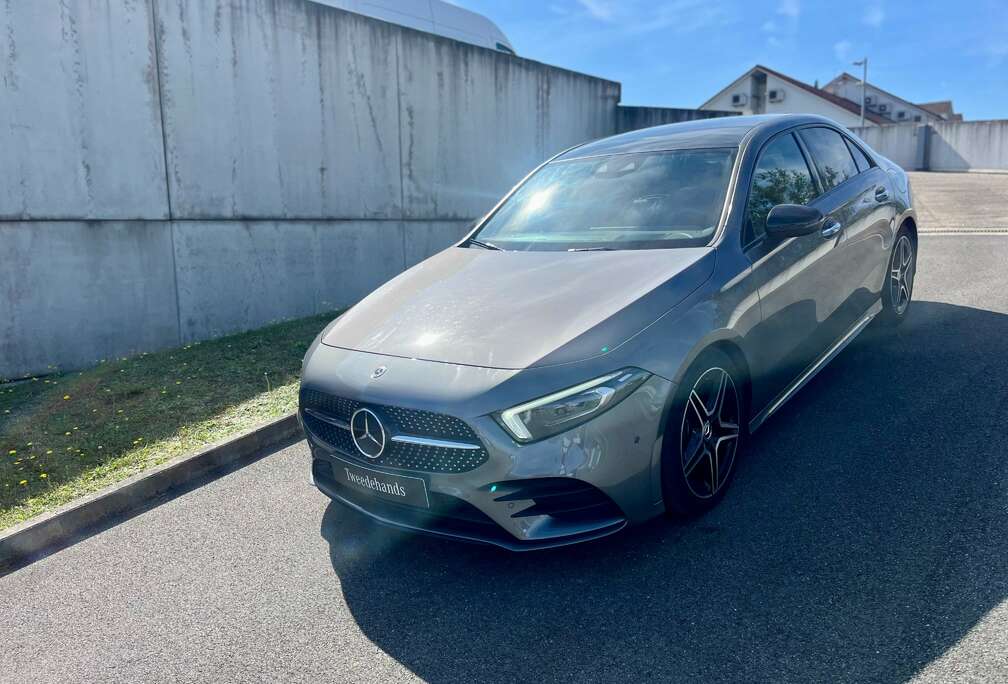 Mercedes-Benz A 200 d AMG Line