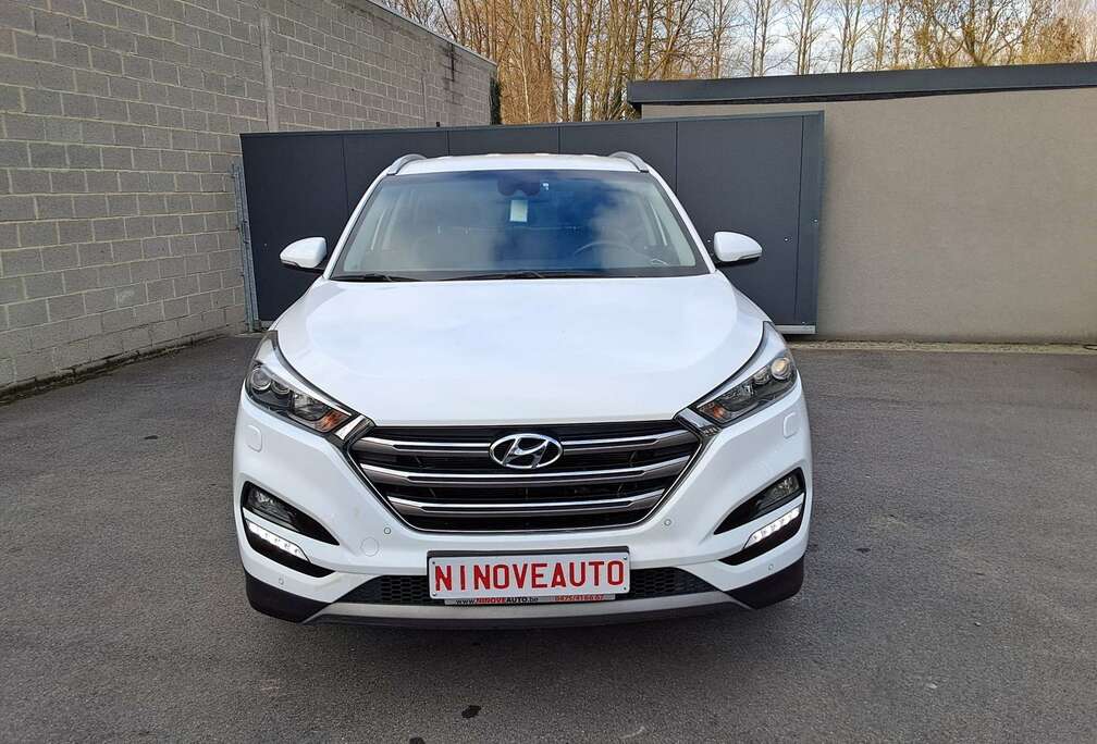 Hyundai 1.6 GDi 2WD NAVI BLUET H/SEATS VOOR&ACHTER CRUISE