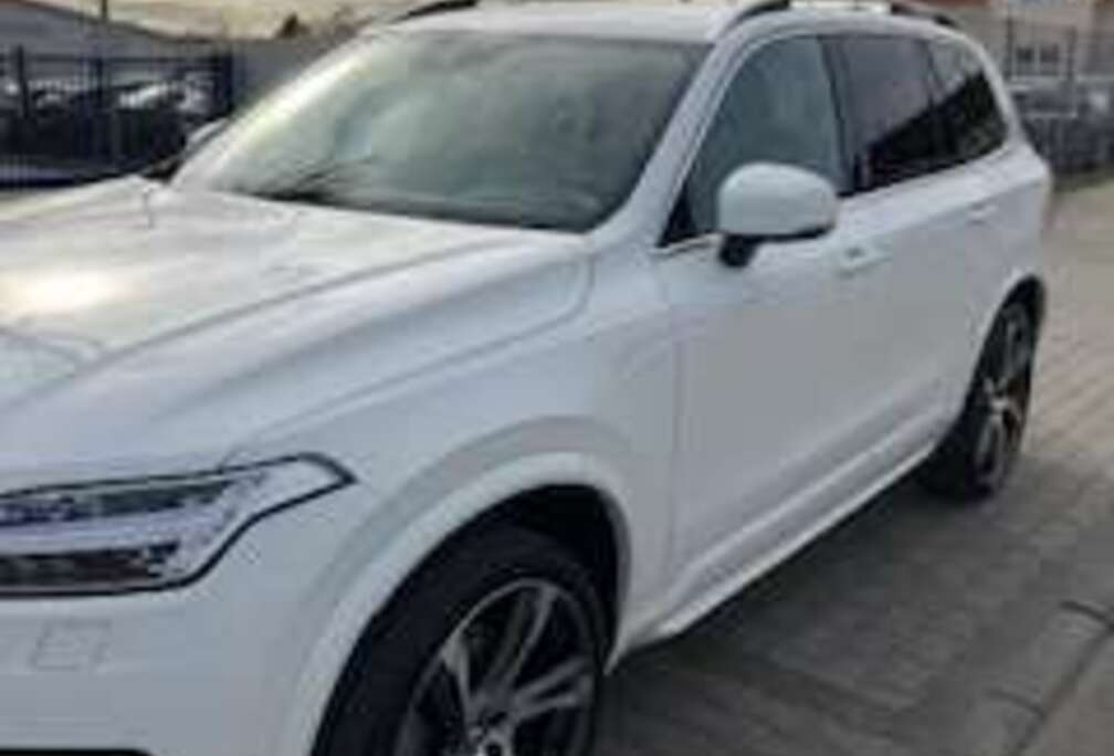 Volvo XC90 D5 AWD Geartronic Momentum