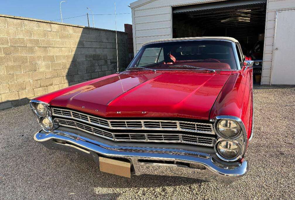 Ford Galaxie 500