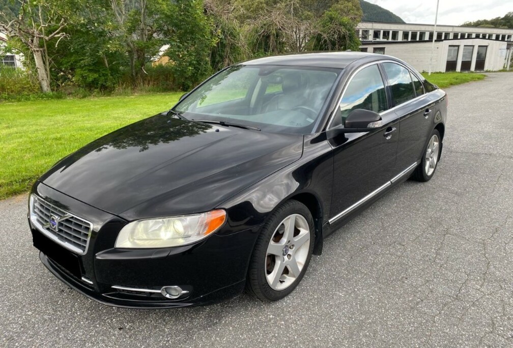 VOLVO S80 II (2) D3 136 SUMMUM