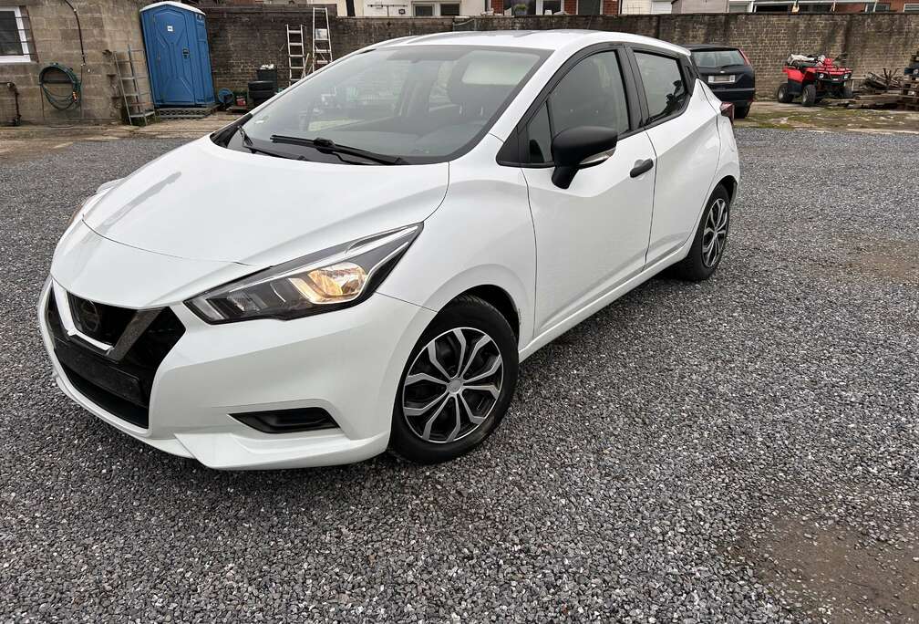 Nissan 1.0i Visia+