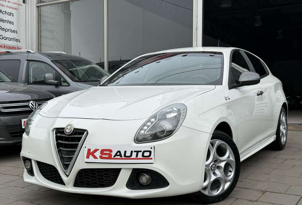 Alfa Romeo 1.6 JTDm/192.786KM/CLIM AUTO/NAVIGATION/PDC/EURO 5/ démarre difficilement