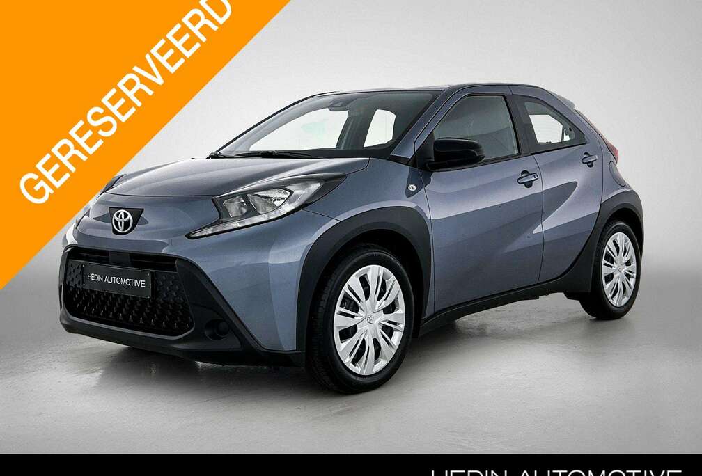 Toyota 1.0 VVT-i Play CVT | Achteruitrijcamera| Navigatie