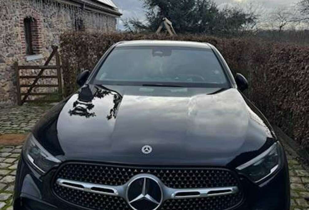 Mercedes-Benz GLC 300 de 4MATIC AMG Line