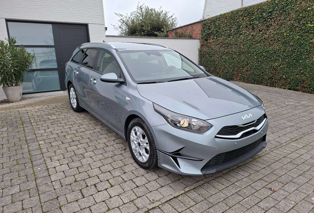 Kia Ceed SW 1.5i 159 pk NAVI CAMERA APP CONN ZETELVERW