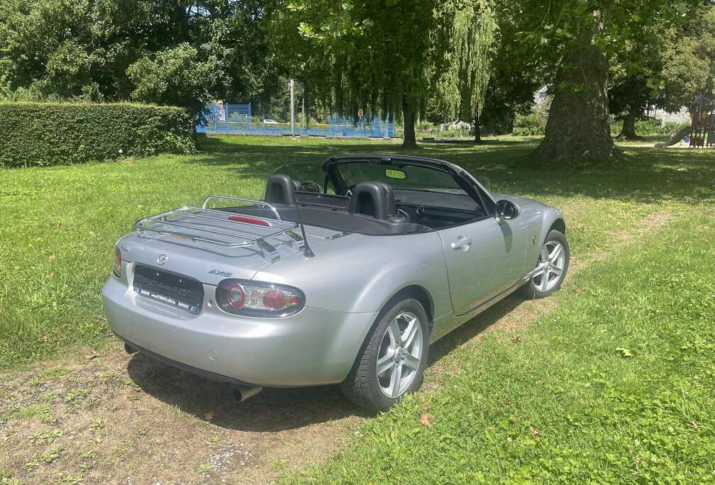 Mazda MX-5 1.8i 16v Active