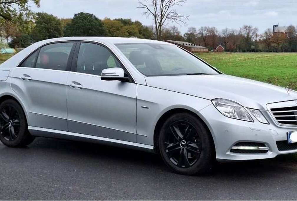 Mercedes-Benz E 220 CDI DPF BlueEFFICIENCY 7G-TRONIC Avantgarde