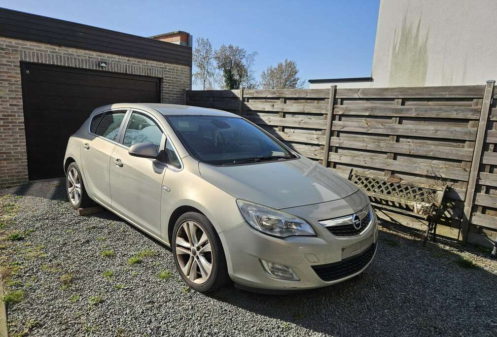 Opel 1.7 CDTi ECOTEC Sport DPF