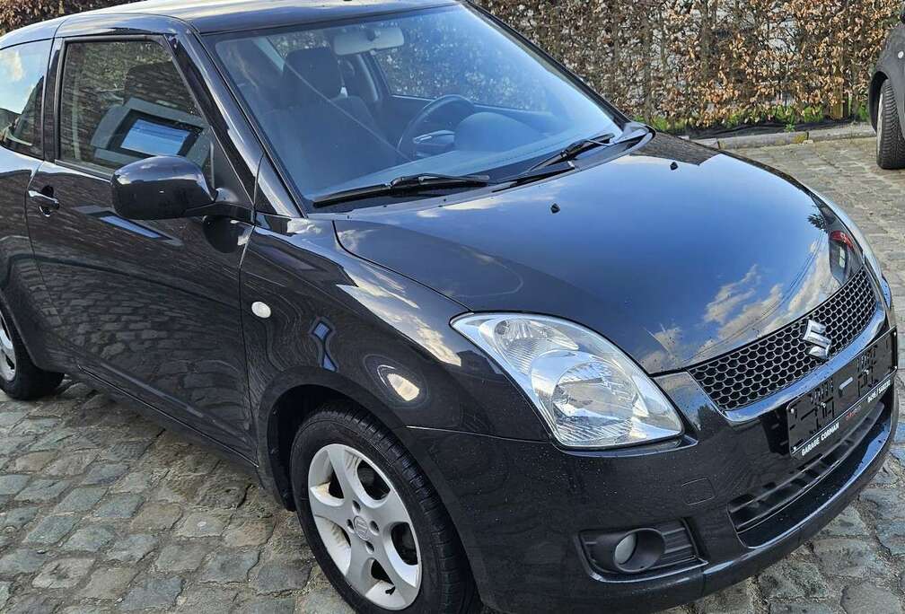 Suzuki Swift 1.2i GLX PRET A IMMATRICULER