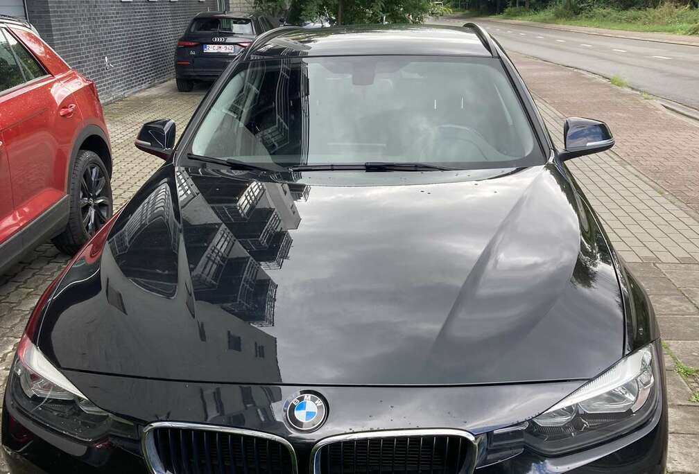 BMW 318i Touring Aut. Advantage