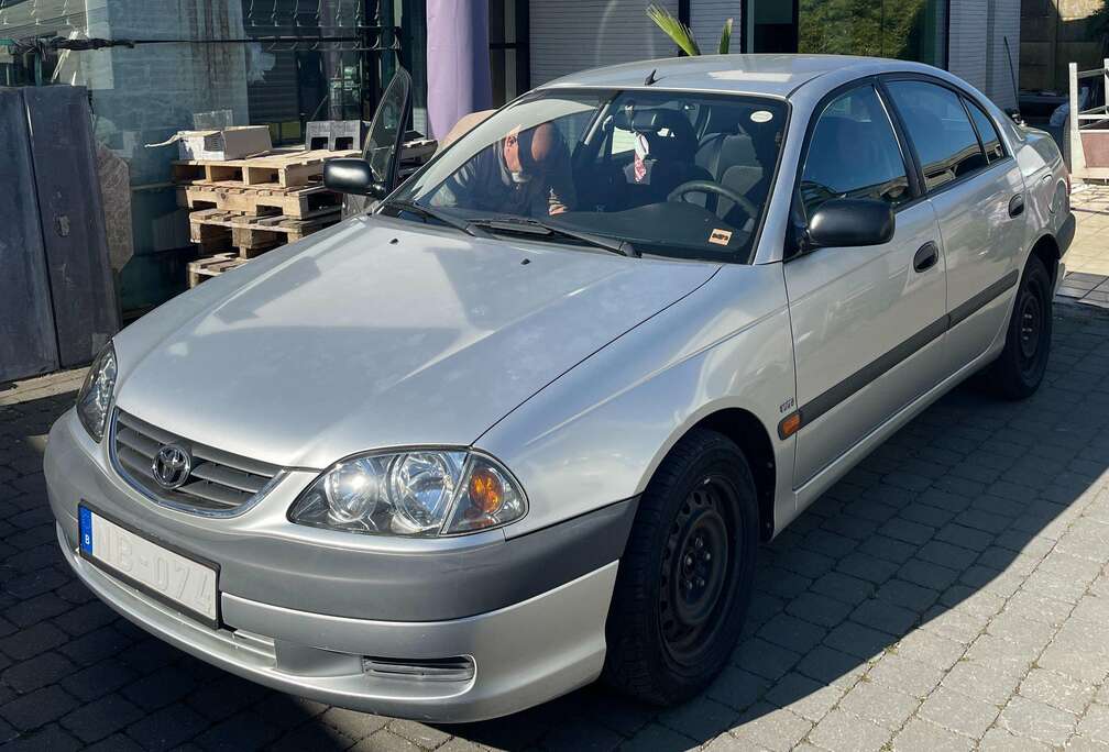 Toyota 1.6i VVT-i 16v L. Terra Attica