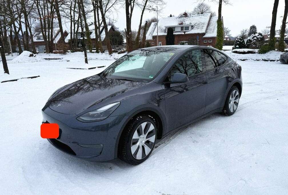 Tesla Model Y Long Range Dual Motor AWD