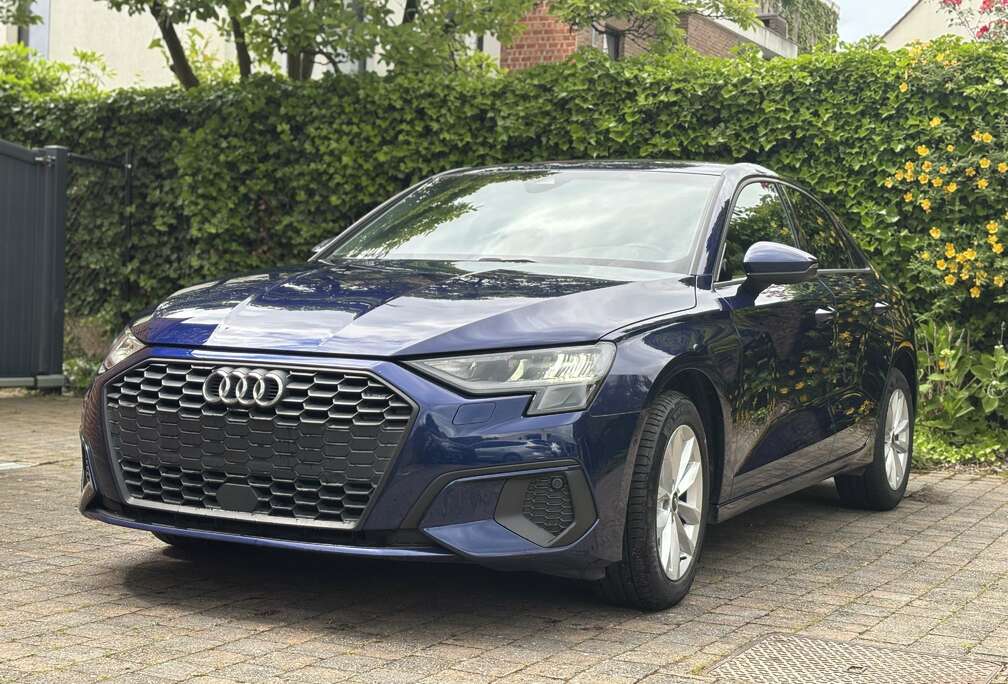 Audi 30TFSI S Tronic 12mois Garantie)