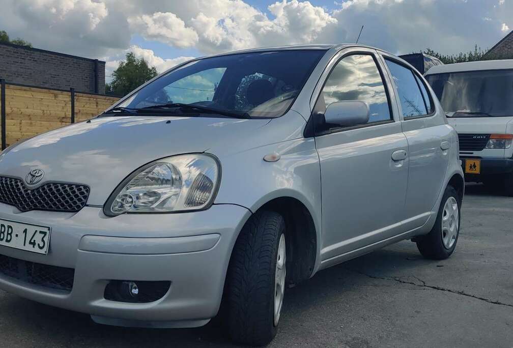 Toyota 1.0i VVT-i 16v Linea Luna