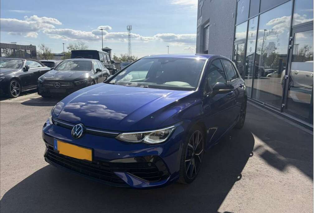 Volkswagen Golf VIII Lim. R PERFORMANCE 4MOTION/ACC/NAVI/VMAX