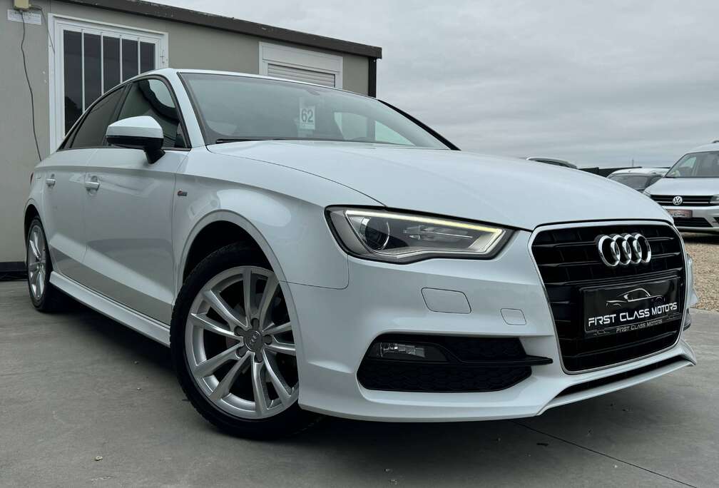 Audi A3 1.4 TFSI Ultra Ambition S LINE - NAVIGATION - CUIR - SIEGES CHAUFFANTS - CAPTEURS ARRIERES - BI XENON - LED - 1ER PROP