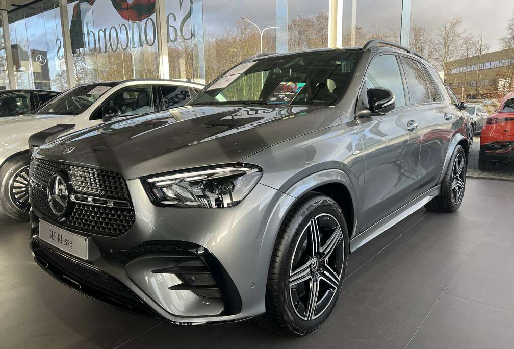 Mercedes-Benz e 4-Matic PHEV Star Edition (280 kW)