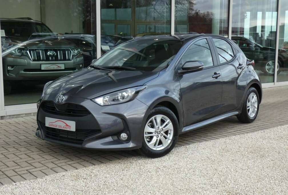 Toyota Hybrid Dynamic +Apple carplay +Android auto *2024*