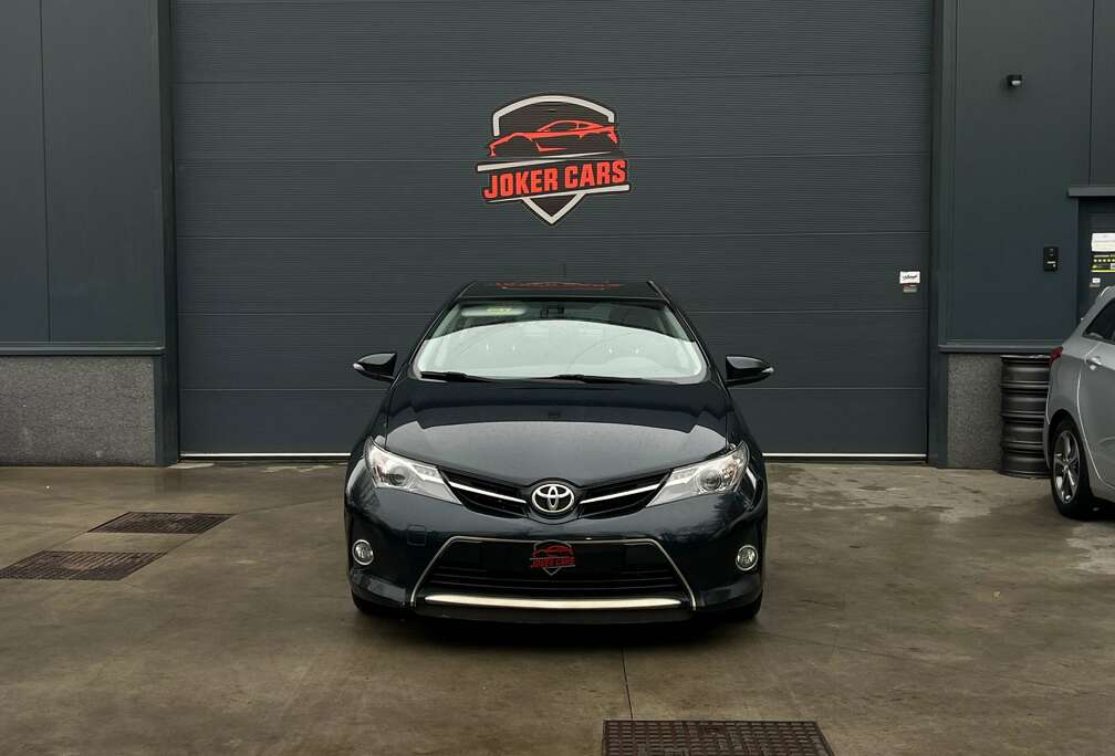 Toyota 1.6i Navi CruiseCtnr Camera 1Ste Eigenaar LEZ2030