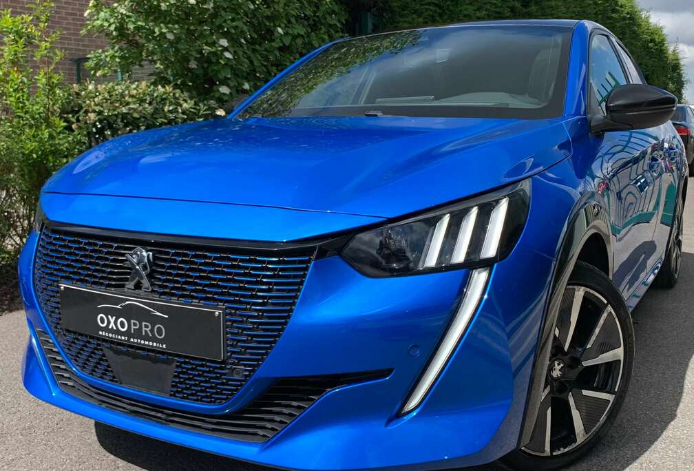 Peugeot GT LINE / TOIT PANO / FULL OPTIONS / TEST SOH 88% / CHARGEUR RAPIDE / KIT HIVER