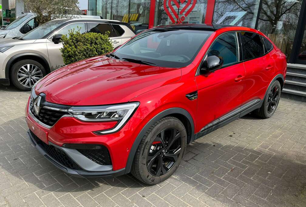 Renault Arkana E-TECH 1.6i R.S.Line