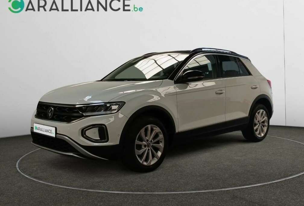Volkswagen Life 1.0TSI|NavByAPP|AppleCarPlay|IQ.Drive|Cockpit.digit|