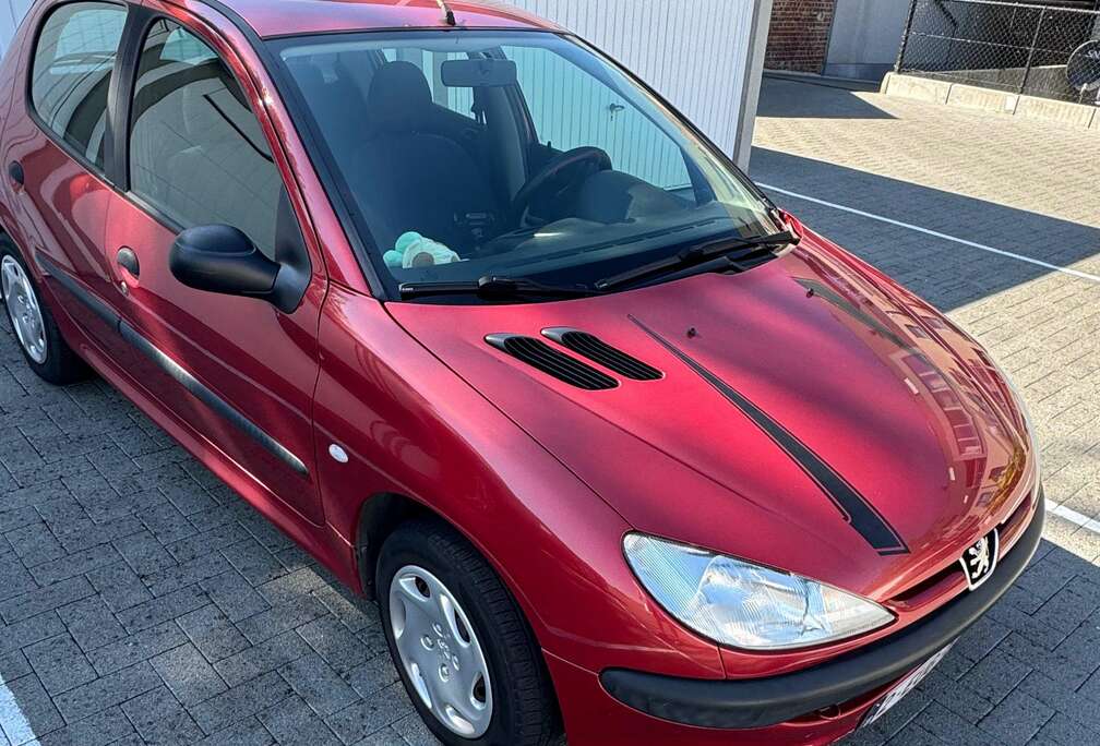 Peugeot 1.1i XT