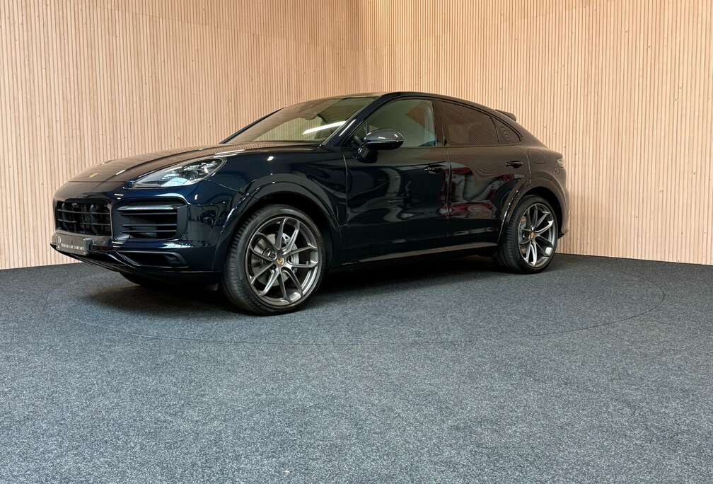 Porsche Cayenne Coupé 3.0i V6 PHEV| Lightweight Package