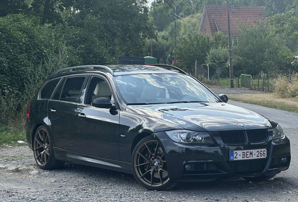 BMW Touring 335iA
