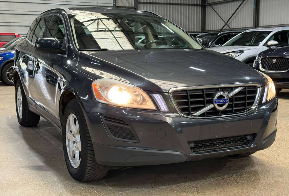 Volvo XC60 2.4 D3 AWD Momentum Geartronic