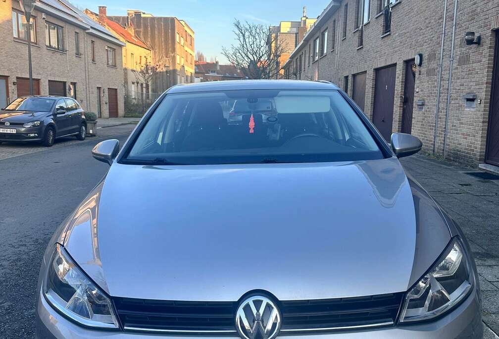 Volkswagen Golf 1.6 TDI HIGHLINE
