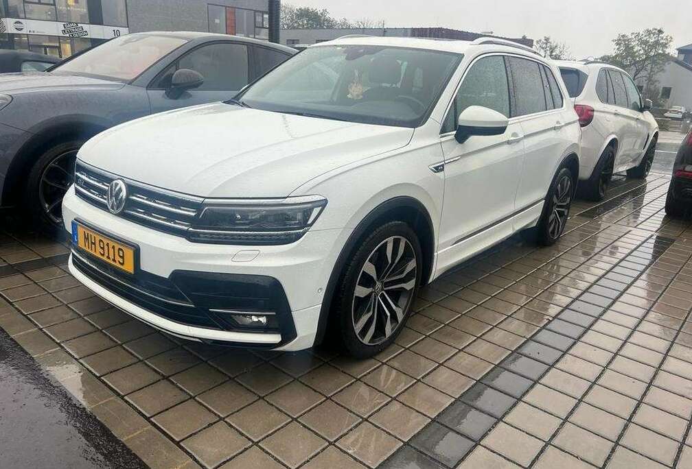 Volkswagen Tiguan Highline 2.0/RLINE/PANO/H.UP/20/AHK/360/