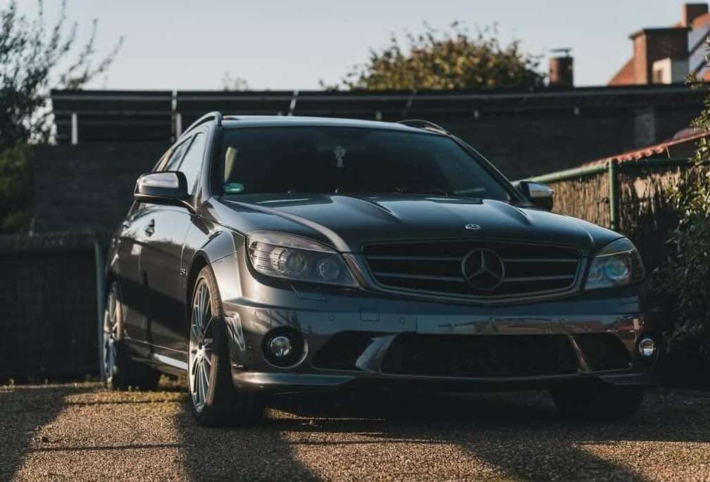 Mercedes-Benz P30 performance