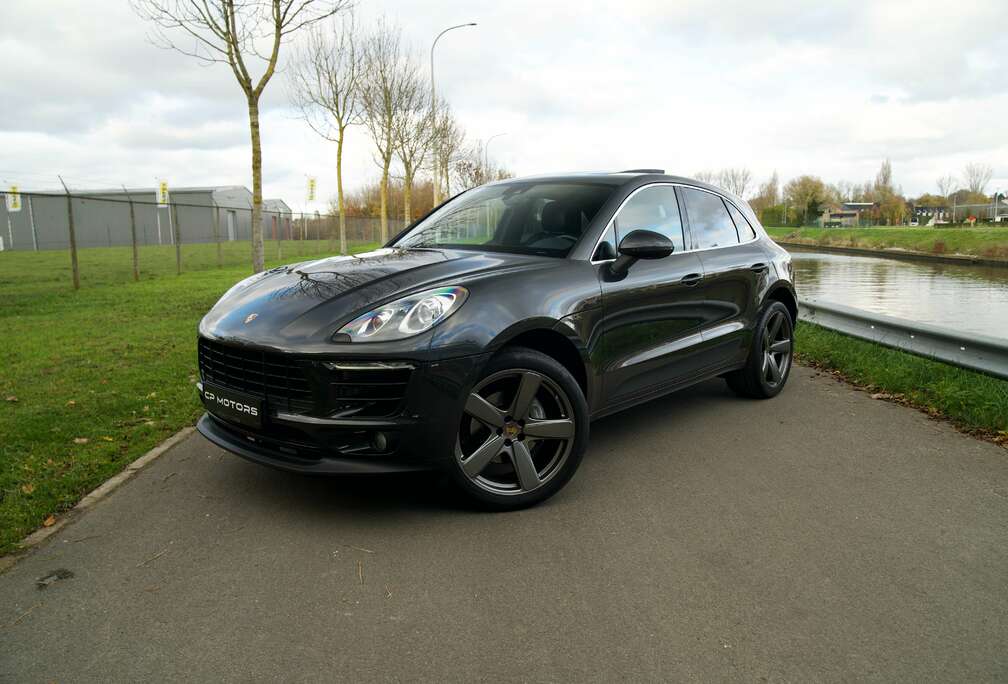 Porsche 2.0T  PANO  14-WAY  LEDER  74.240 KM  PASM