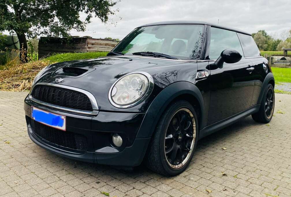 MINI