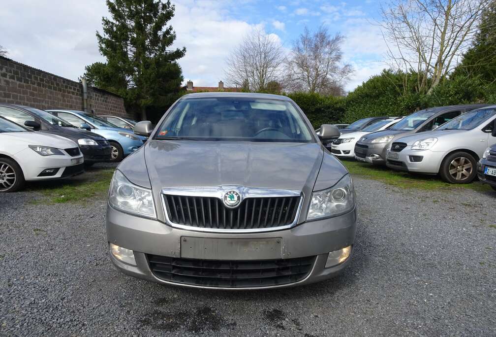 Skoda Octavia 1.6 CR TDi Elegance DPF