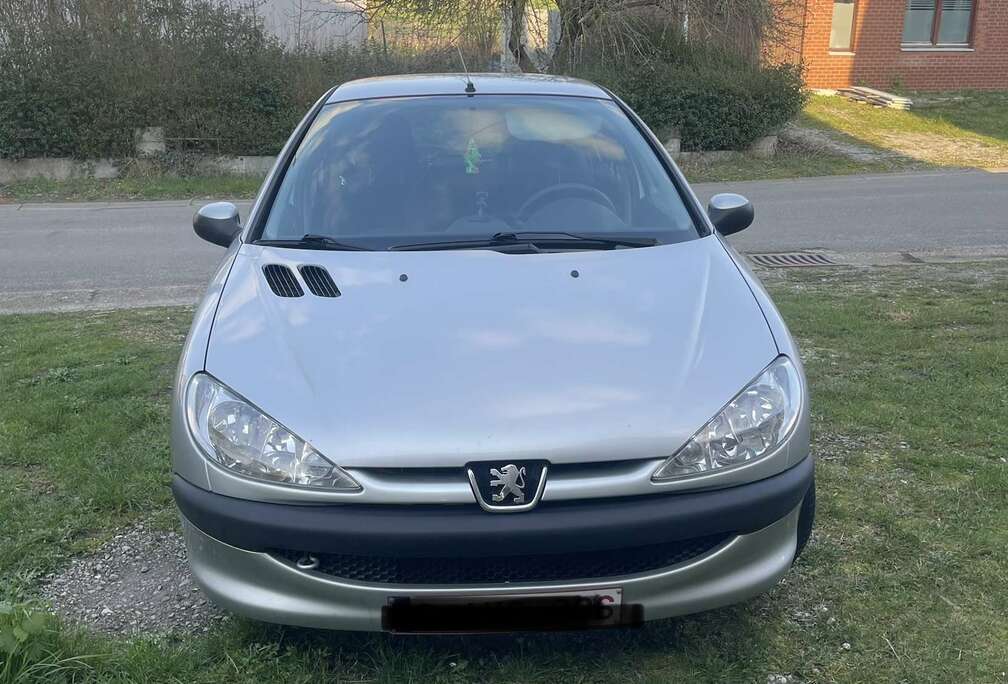 Peugeot 1.1i Enfant Terrible