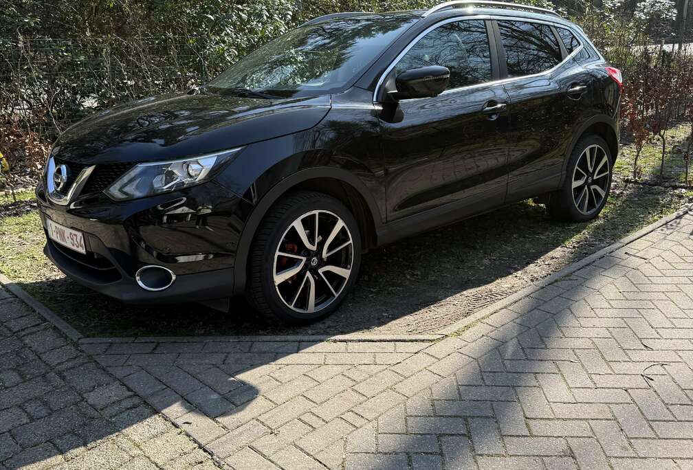 Nissan Qashqai 1.2 DIG-T 2WD Tekna