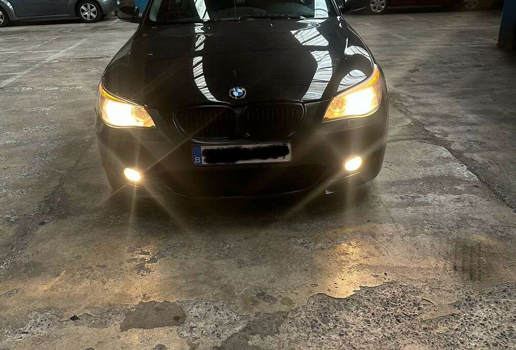 BMW 520i