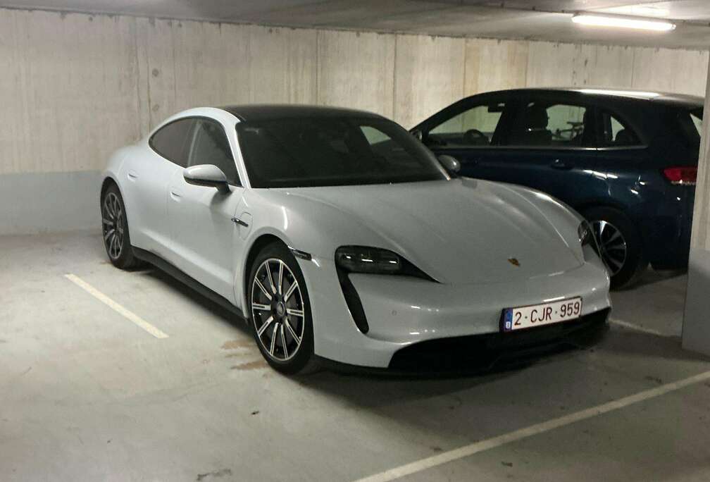Porsche Taycan 93.4 kWh Taycan 4S
