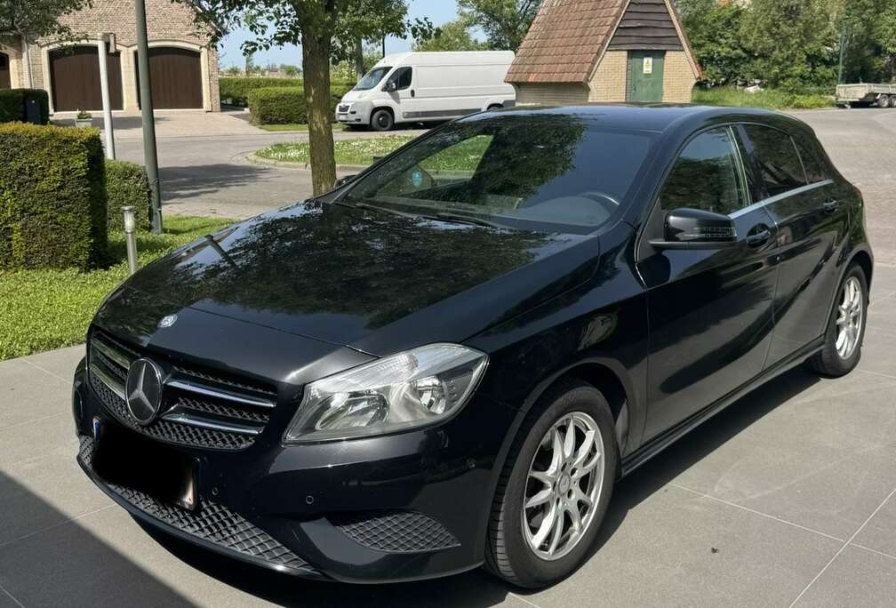 Mercedes-Benz A180