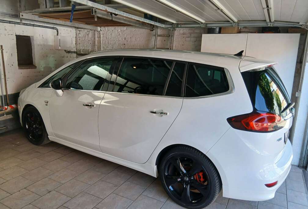 Opel Zafira 1.4 Turbo  opc line