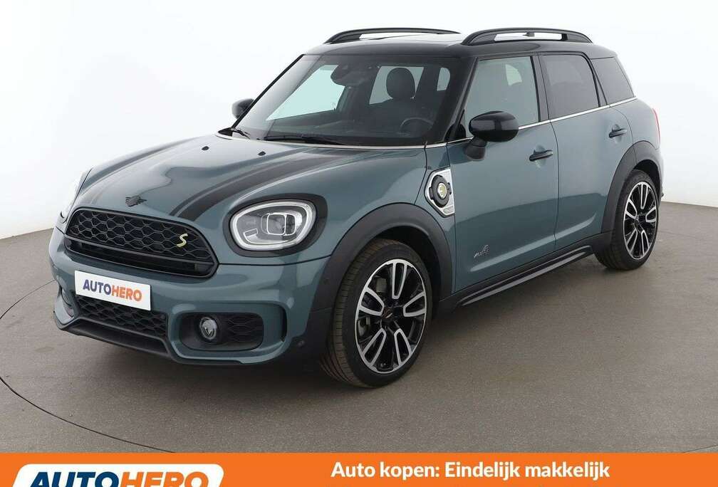 MINI Cooper S E Hybrid ALL4 John Cooper Works Trim