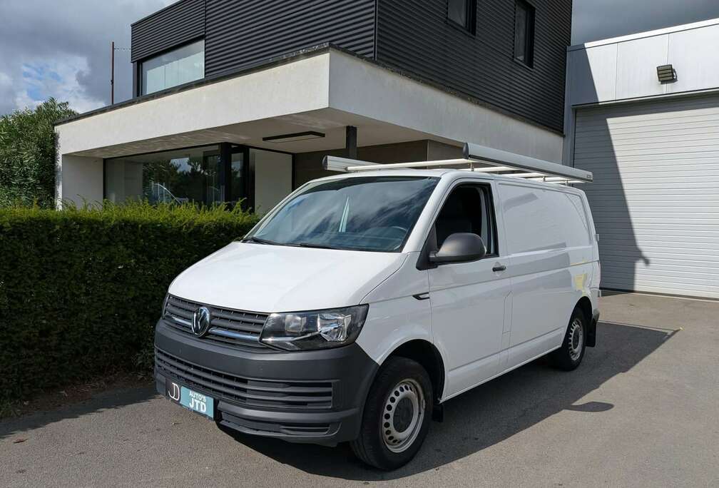 Volkswagen 2.0 TDi 102Pk Trekhaak, ladder, dakrek, airco, bluetooth