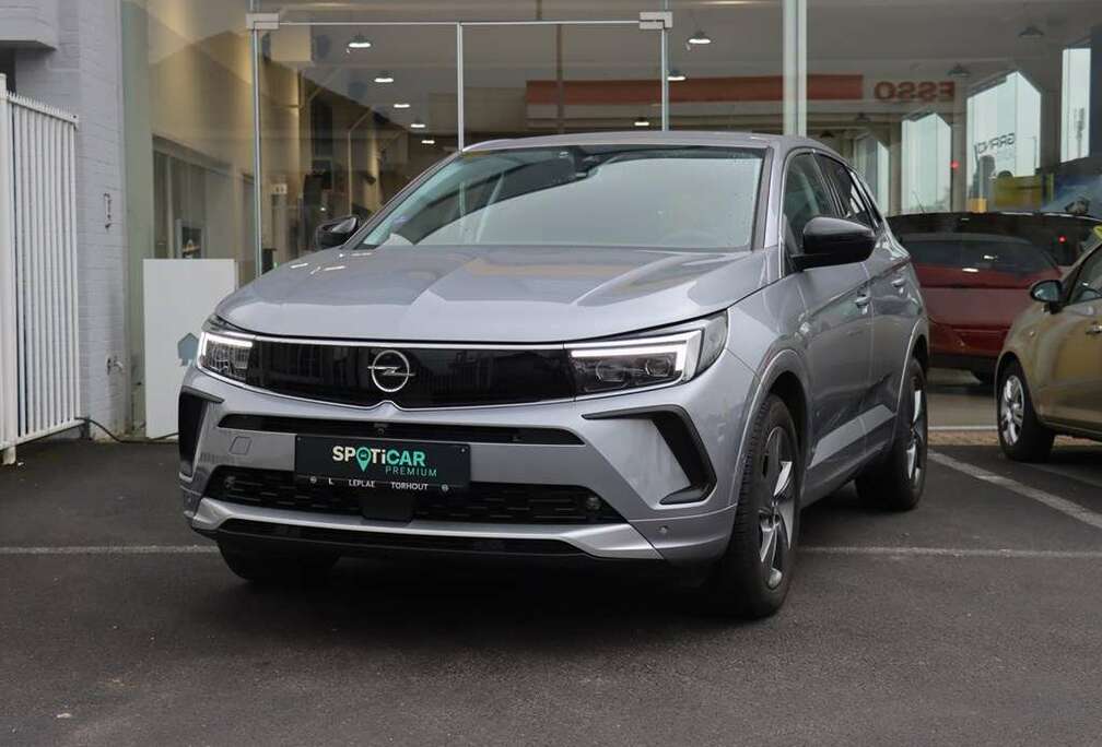 Opel 1.2T MHEV AT360CAMERAKEYLESSELEK KOFFERGARAN